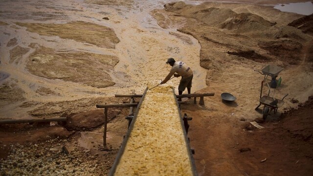 diamanty baňa 1140 (SITA AP)